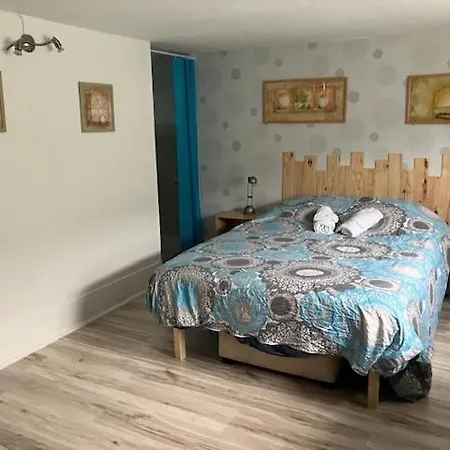 Et Sanitaires Prives Privatunterkunft Épinal